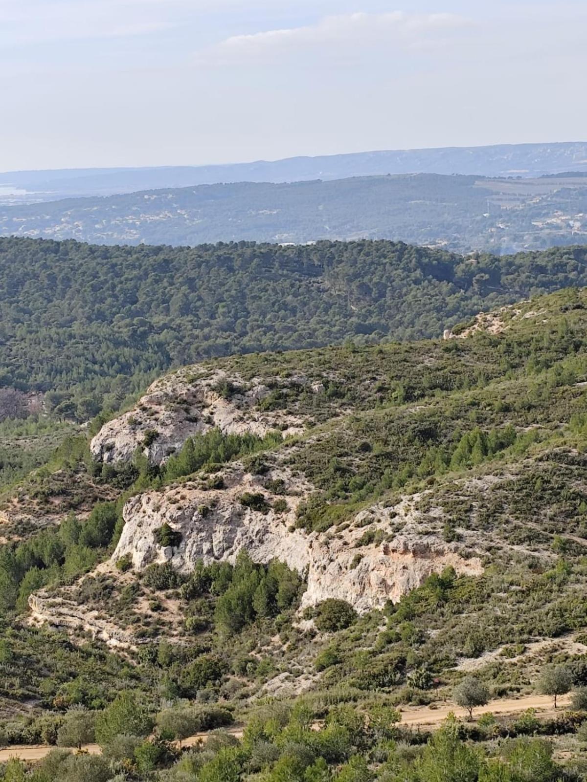 Le Mas Des Roches A Velaux Bagian luar foto